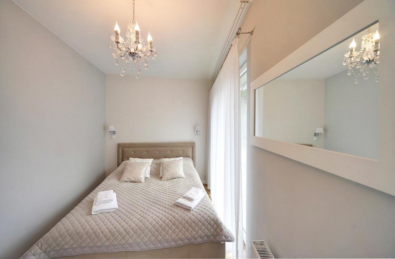 Apartamenty Sun Seasons 24 - Four Seasons โปเบียโรโว ภายนอก รูปภาพ